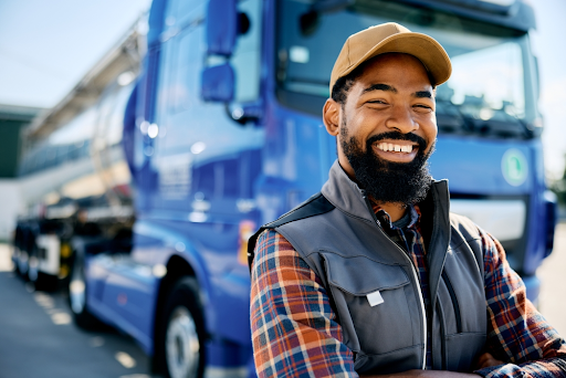 Comment les sociétés d’affacturage aident les entreprises de camionnage à rester à flot