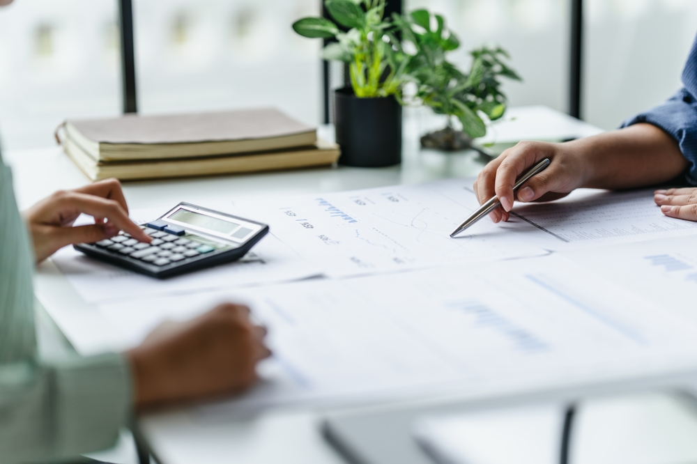 What Is Non-Recourse Factoring? A Guide for Business Owners